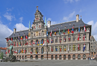 Ратуша в бельгийском городе Антверпен. Здание находится в списке мирового культурного наследия ЮНЕСКО