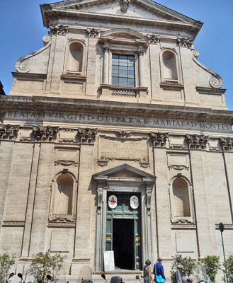 Церковь Санта Мариа аи Монти (Santa Maria ai Monti)