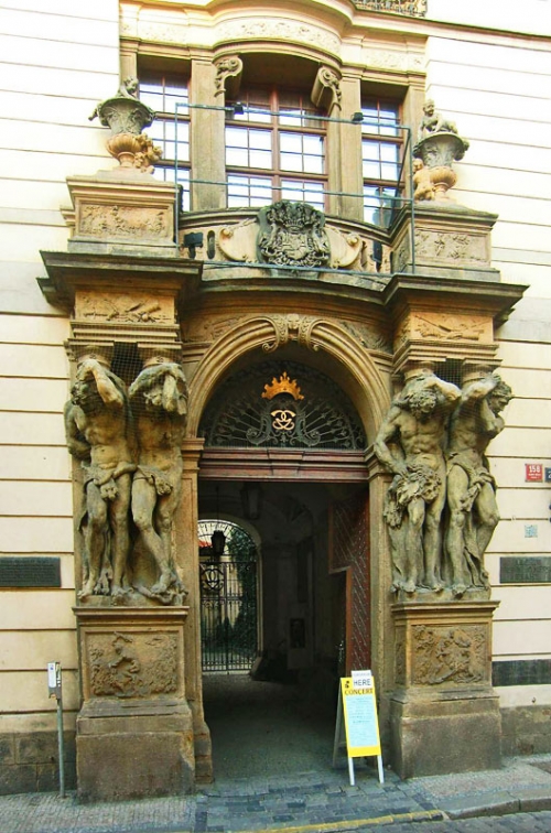 Портал двореца Клам-Галласа (Clam-Gallas&uacute;v Pal&aacute;с), 1713-1730 гг.