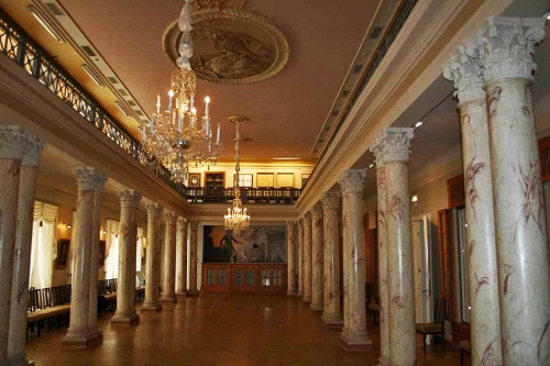 Колонный зал Музея истории города Риги и мореходства&nbsp; (Museum History Riga Navigation) в 1778 году Первое внутреннее пространство в Риге, в котором использовались архитектурные ордеры и колонны.